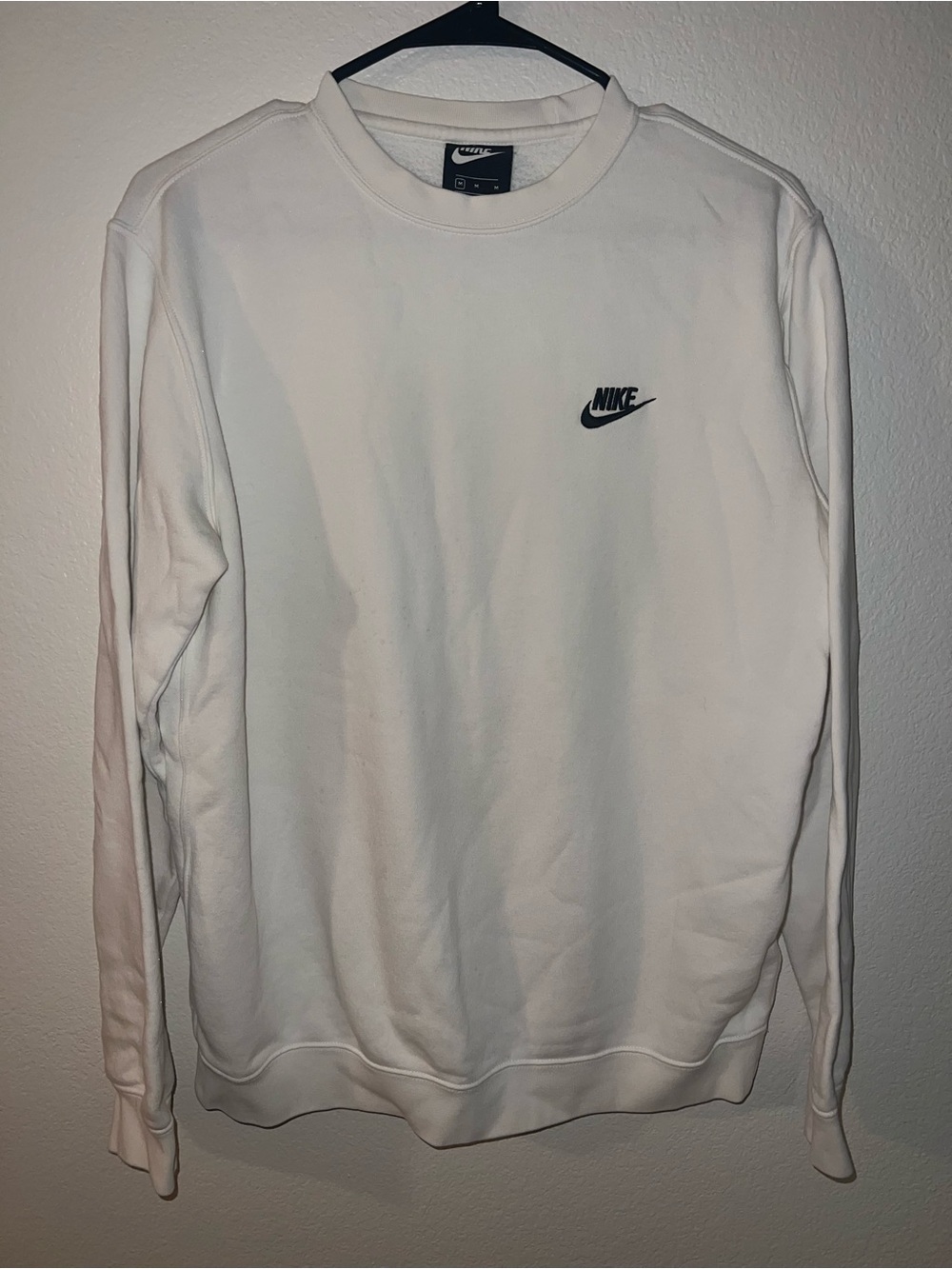 Nike Women’s White Crewneck Sweatshirt